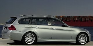bmw 320i touring exclusive car specs