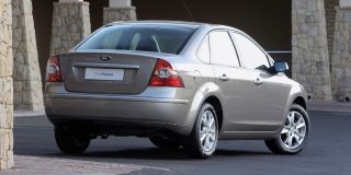 ford focus 2.0 si 4-door at
