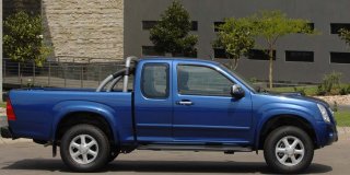 isuzu kb 250 d-teq extended cab le