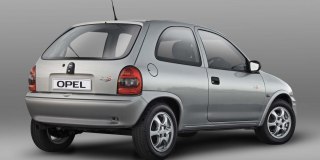 opel corsa lite 1.4i sport (ac)