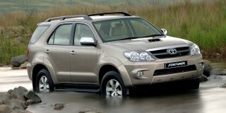 toyota fortuner 3.0 d-4d 4x2 at