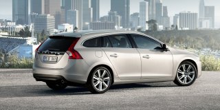 volvo v60 d3 essential geartronic
