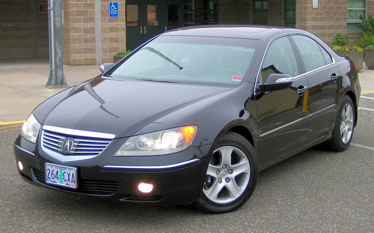 Acura Rl 4dr Sdn AT Tech Pkg (Natl)