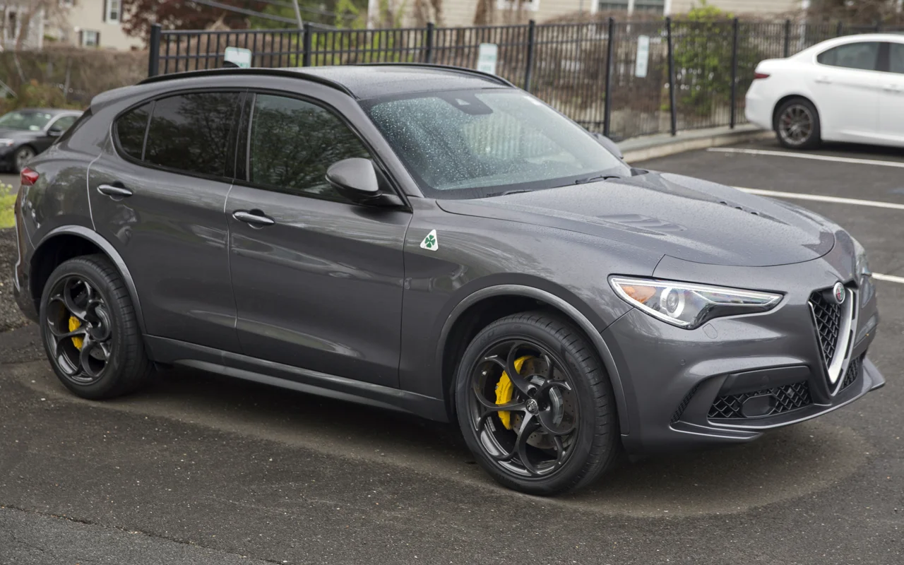 Alfa Romeo Stelvio AWD