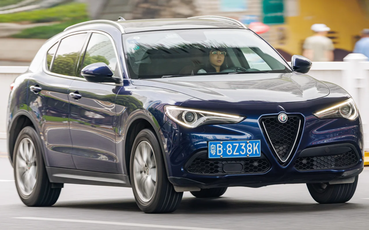 Alfa Romeo Stelvio Competizione AWD