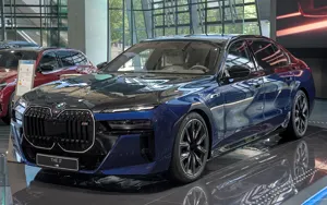 BMW I7 M70 Sedan