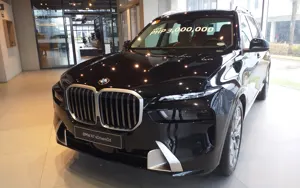 BMW X7 M60i Sports Activity Vehicle
