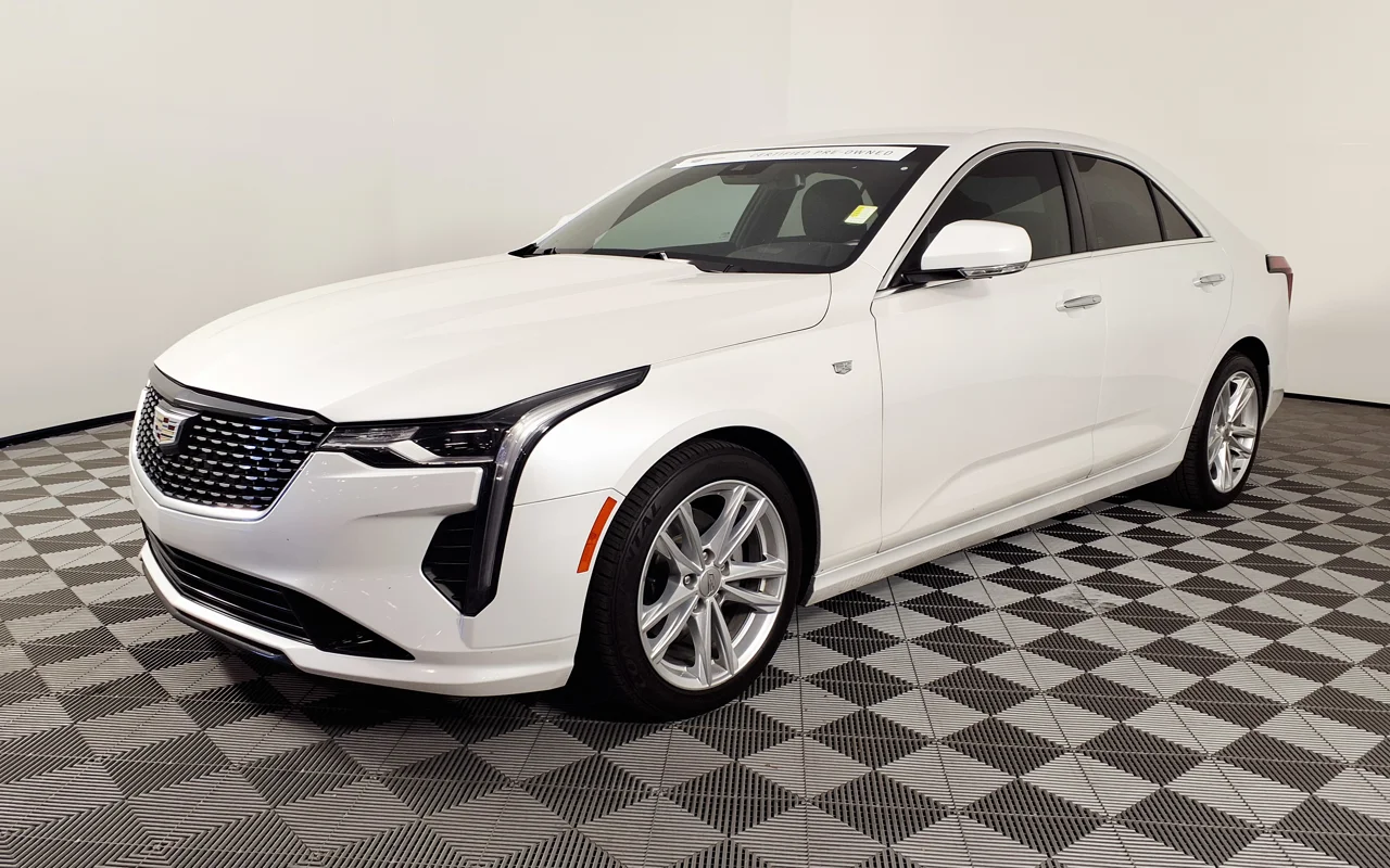 Cadillac Ct4