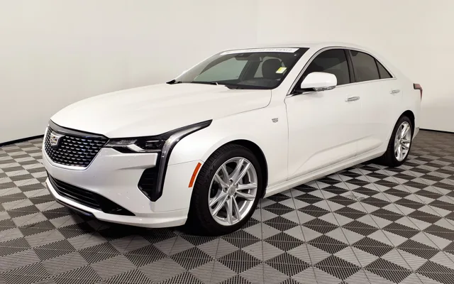 Cadillac Ct4