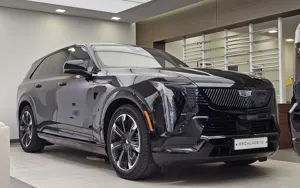 Cadillac Escalade Iq AWD 4dr Luxury