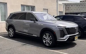 Cadillac Vistiq AWD 4dr Luxury