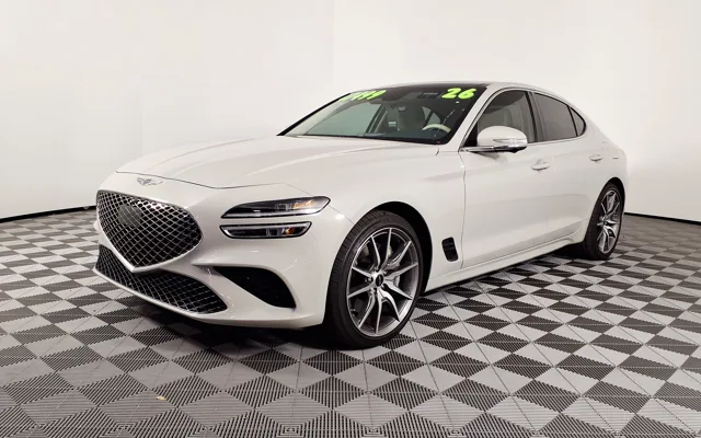 3.3T Prestige Graphite RWD