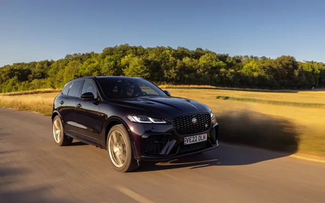 R-Dynamic S P250 AWD