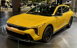 KIA K4 EX Hatchback