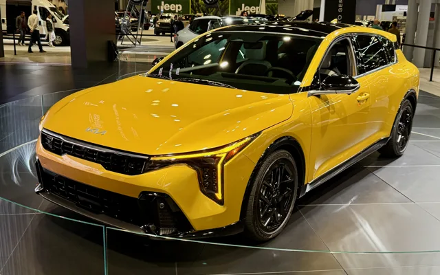 KIA K4