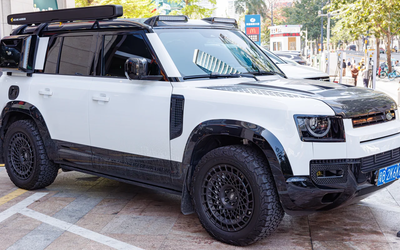 Land Rover Defender DEFENDER 90 3.0D S (D250)