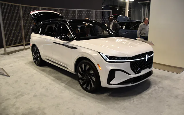 Premiere AWD