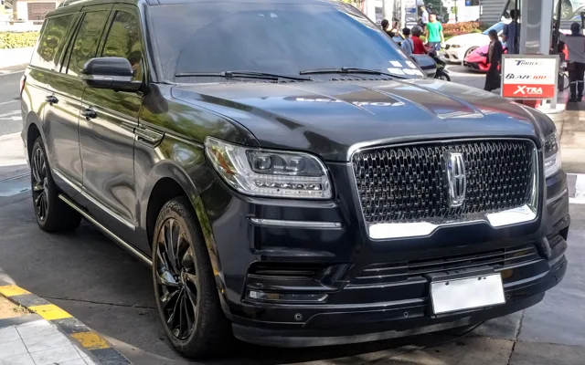Lincoln Navigator
