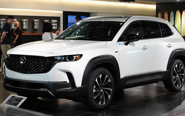 Mazda Cx 50