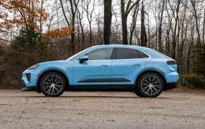 Porsche Macan Electric image 1