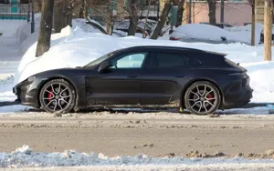 Porsche Taycan image 1