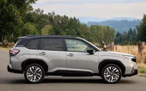 Subaru Forester Hybrid image 1