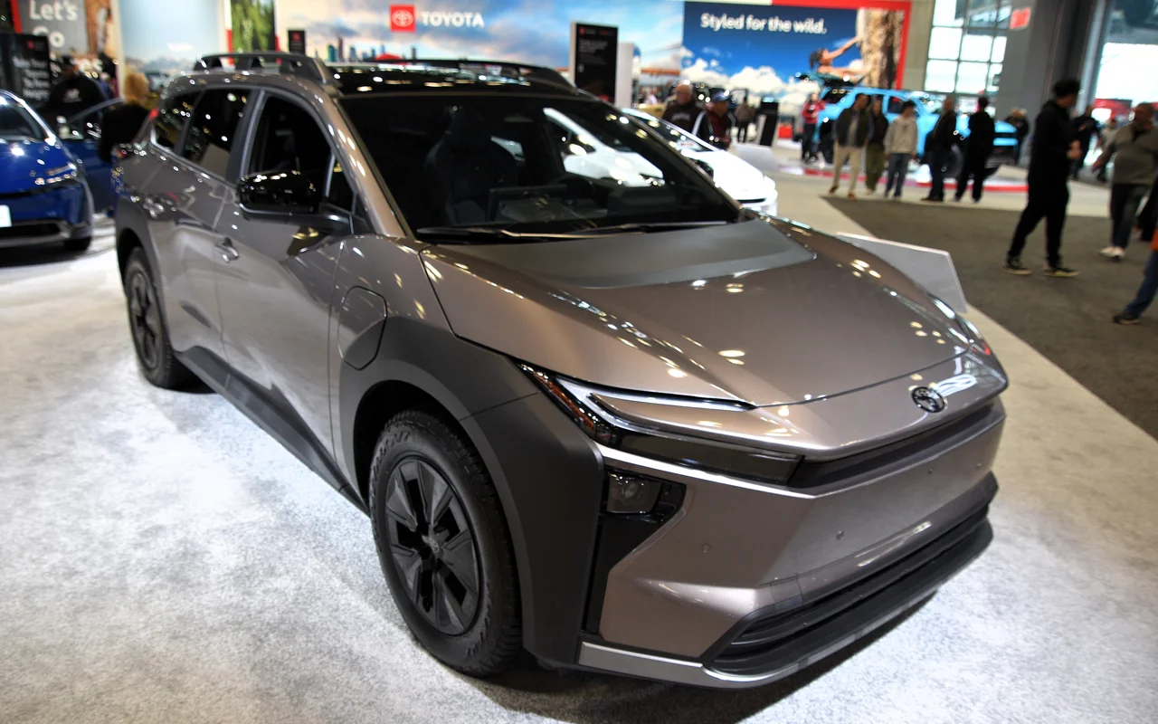 Toyota Bz