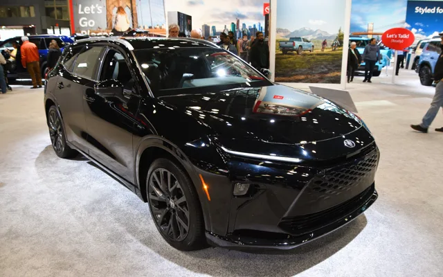 Toyota Crown Signia