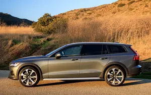 Volvo V60 image 1