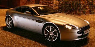 Aston Martin V8 Vantage Sportshift