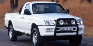 mitsubishi colt 2000i hi-line