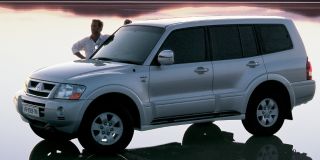 mitsubishi pajero 3.2 di-d gls lwb at